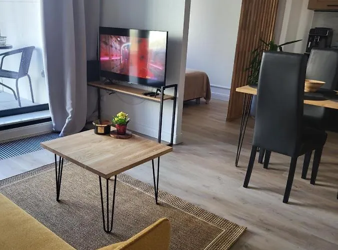 Apartment Like A Boss Executive Center Bank Polski 1929